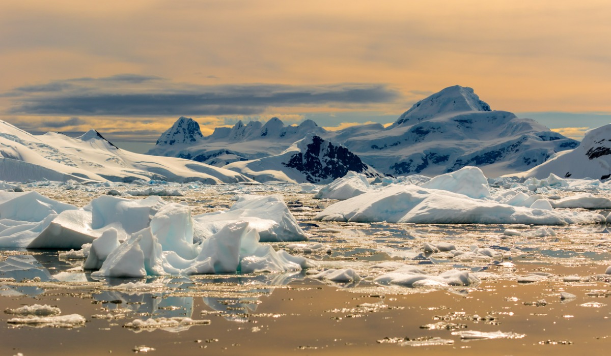 Minimo hielo en la Antartida