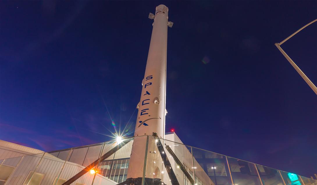 SpaceX puso en órbita la primera fábrica espacial de la historia-0