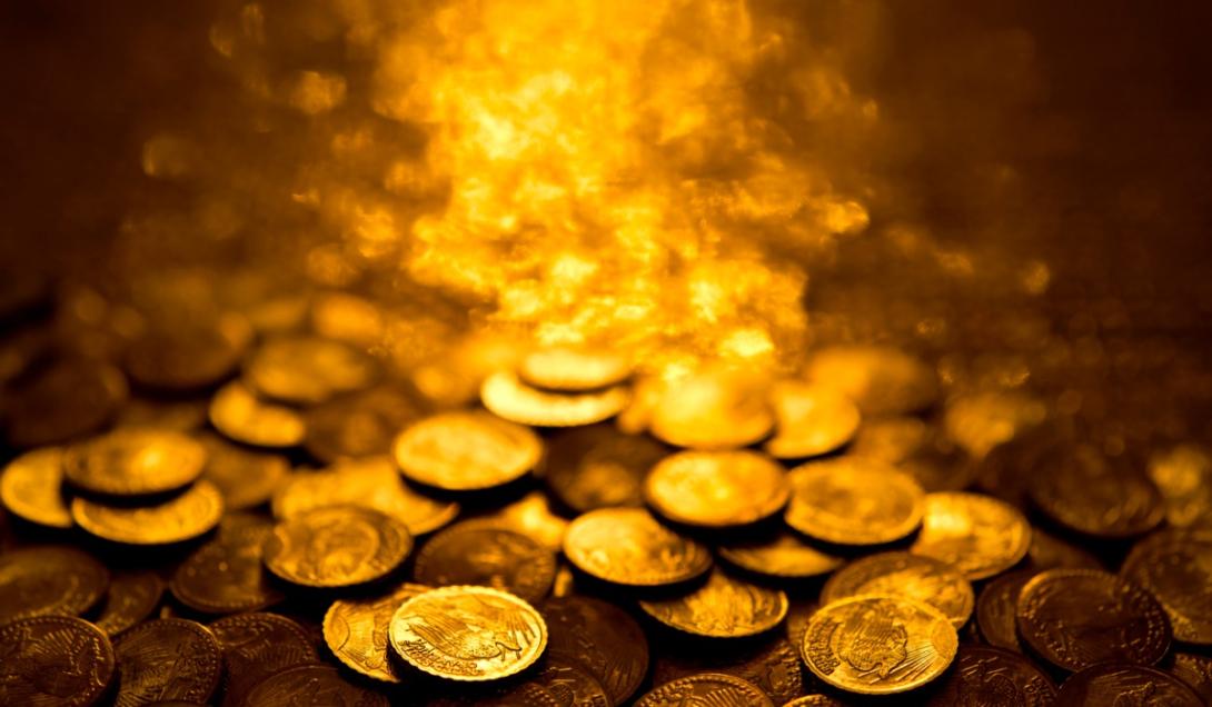 Buscadores de tesoros descubren monedas de oro de 2000 años en Gales-0